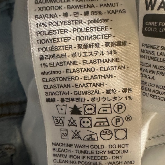 Levi's High Waisted Taper Jeans - Size 28 - Light Wash - Picture 8 of 9